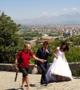 bride-climbing-up-to-rozafa-fortress-shkodra
