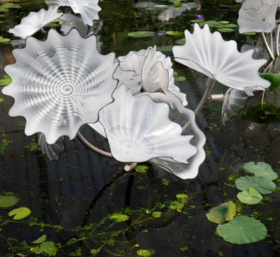 Ethereal White Persian Pond in the Lily House Dale Chihuly at Kew Gardens